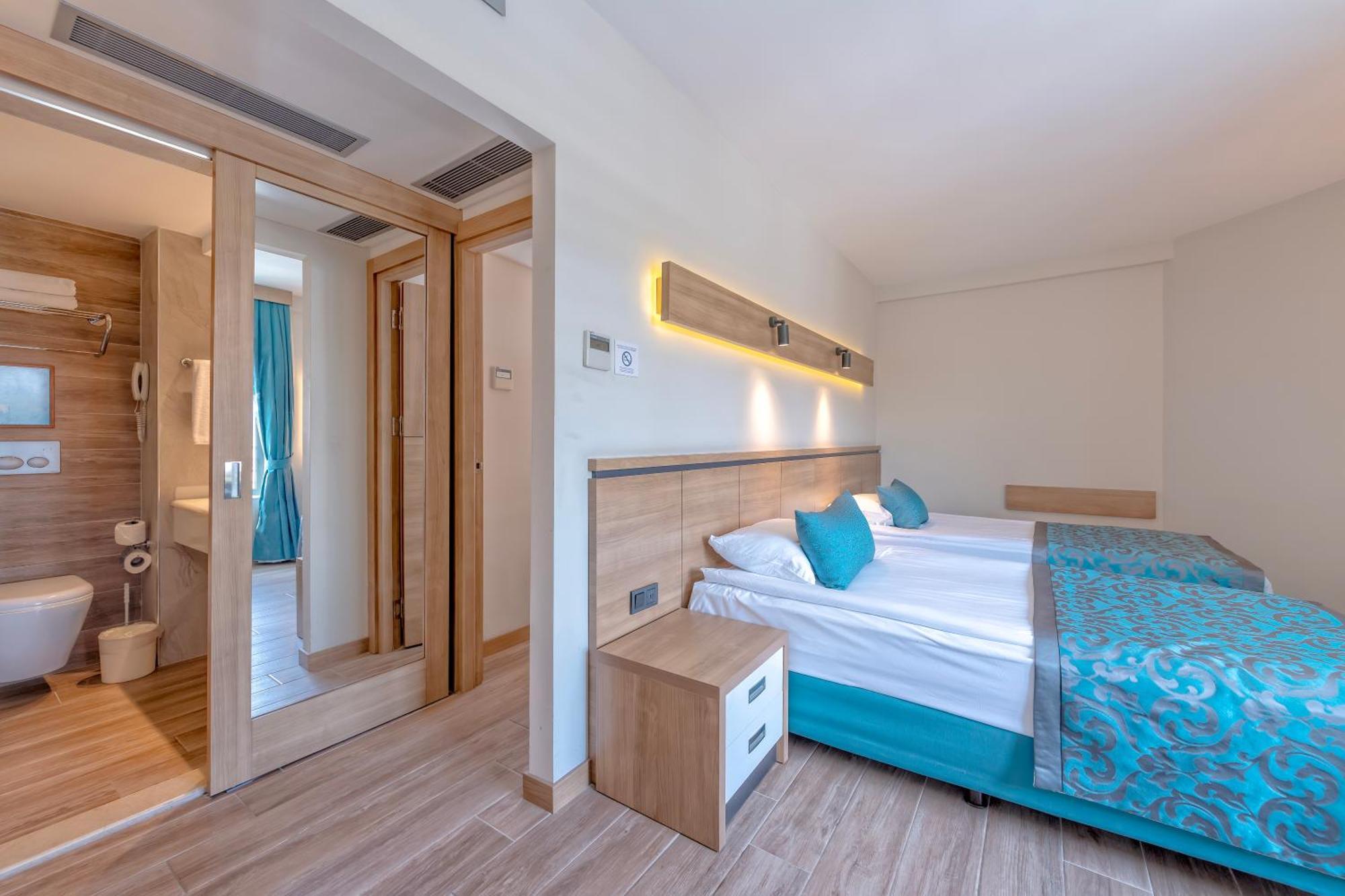 Meryan Hotel Okurcalar Kültér fotó